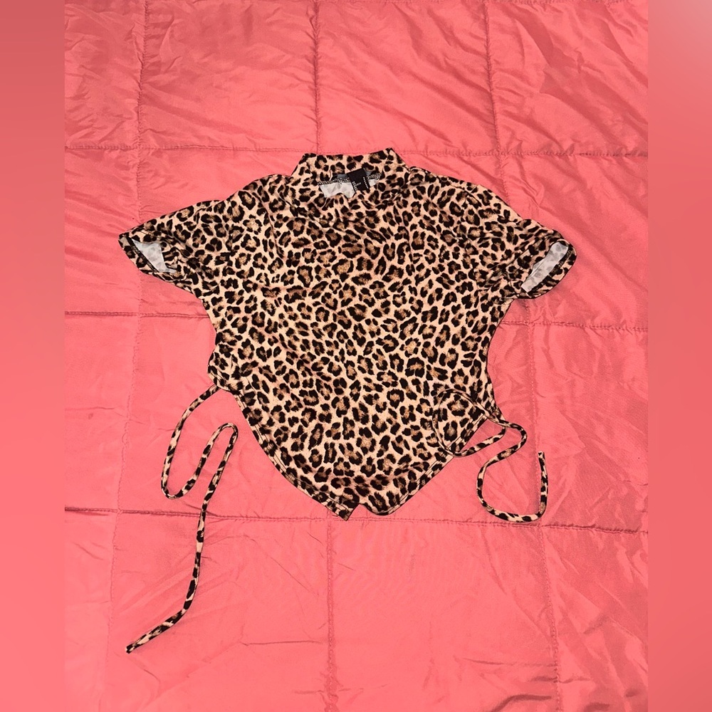 Open Back cheetah crop top